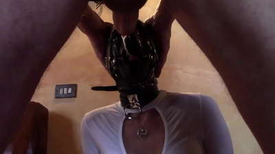 Ko Laura he rekereke, he tauira tauira, he ataata 2021, he korokoro hohonu me nga mowhiti maha